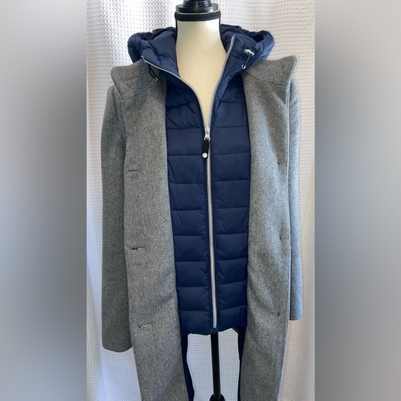 Women’s AKA wool blend gray midi coat with front zip-in bib size medium - Picture 9 of 13